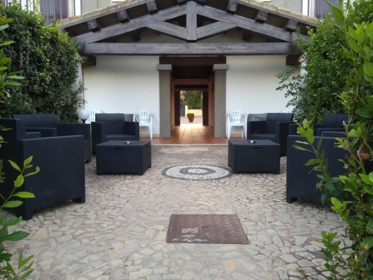 פורטו סן פאולו Villa Raffaello מראה חיצוני תמונה
